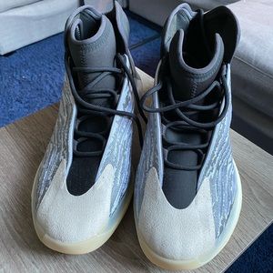 Adidas Yeezy QNMT
